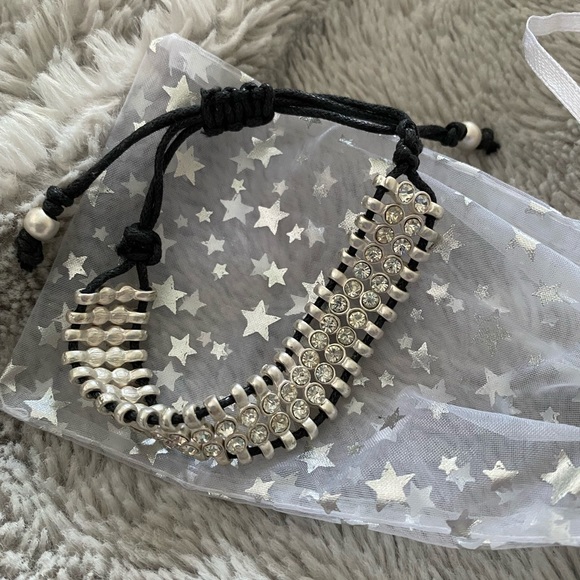 Silver and black gemstone bracelet - Picture 2 of 3